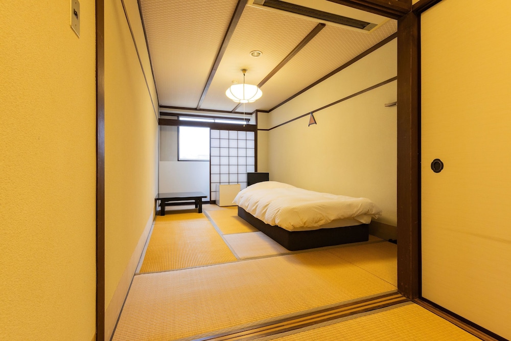 武雄温泉・大正浪漫の宿 京都屋 佐賀