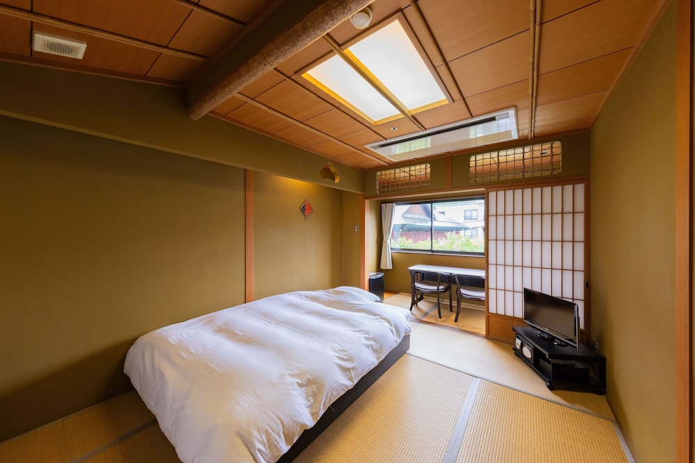 武雄温泉・大正浪漫の宿 京都屋 佐賀