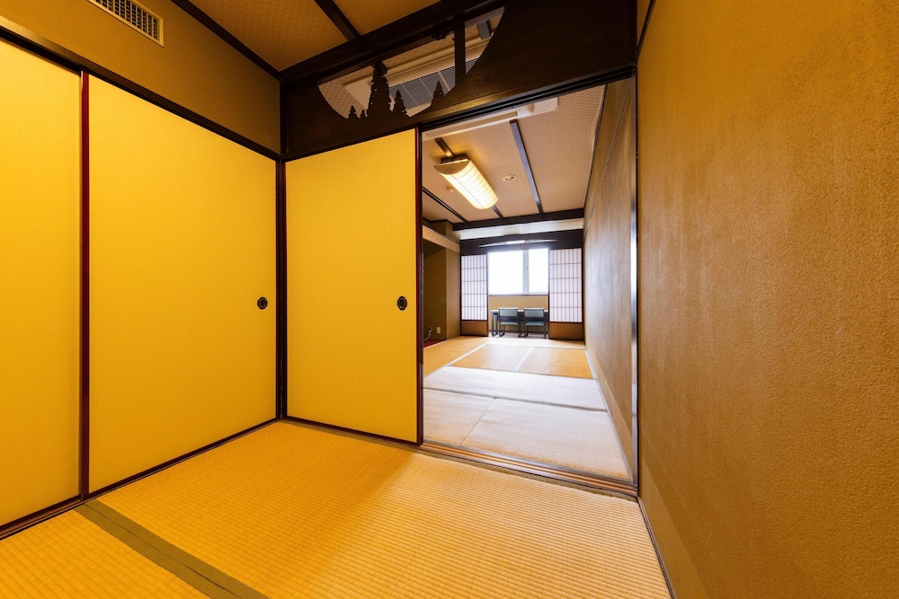 武雄温泉・大正浪漫の宿 京都屋 佐賀