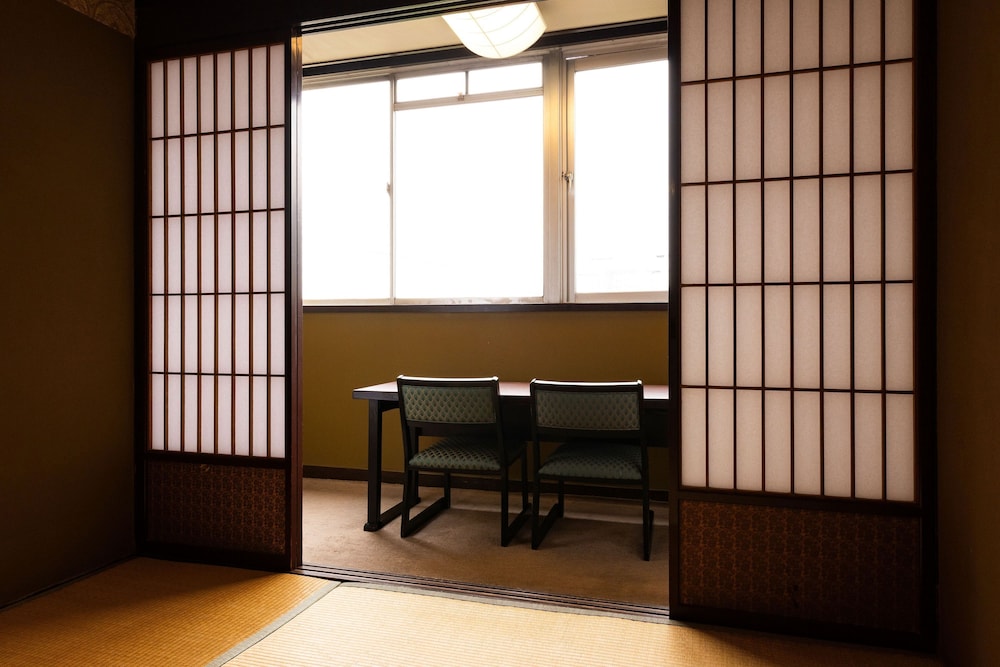 武雄温泉・大正浪漫の宿 京都屋 佐賀