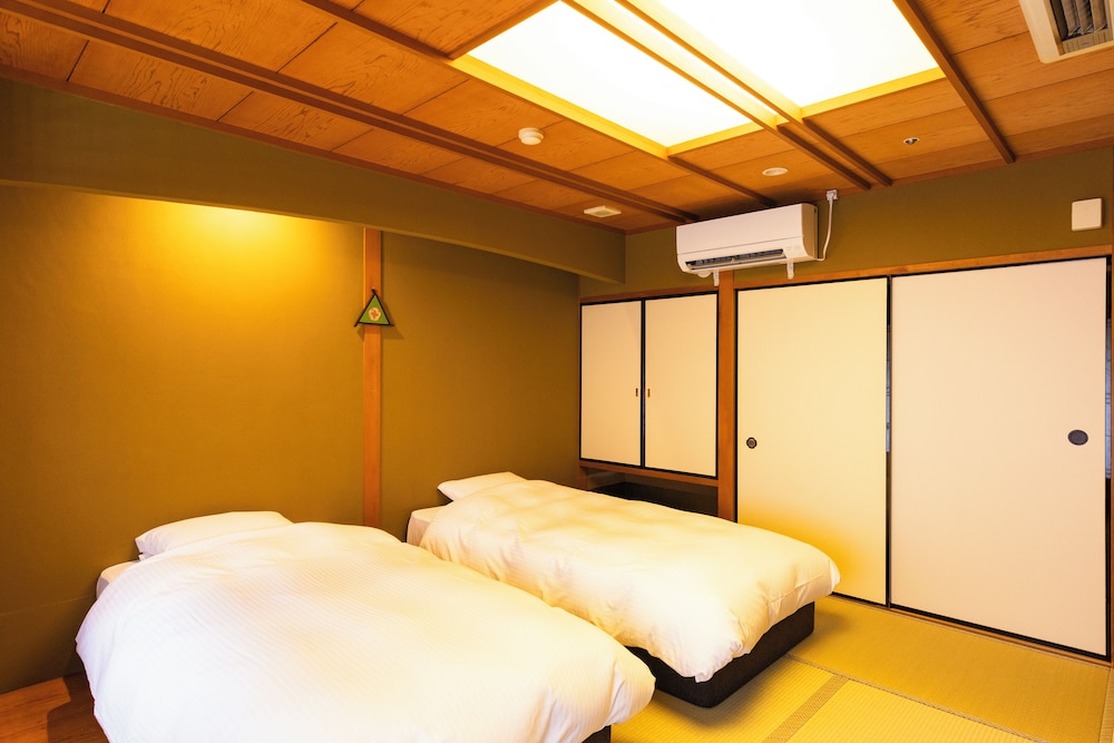 武雄温泉・大正浪漫の宿 京都屋 佐賀