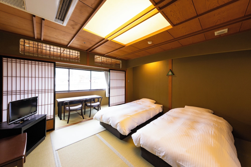 武雄温泉・大正浪漫の宿 京都屋 佐賀