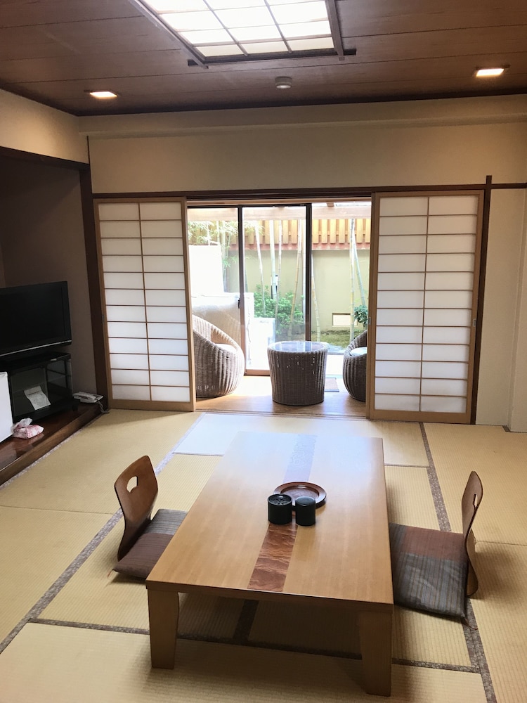 割烹旅館 鯉登苑 佐賀