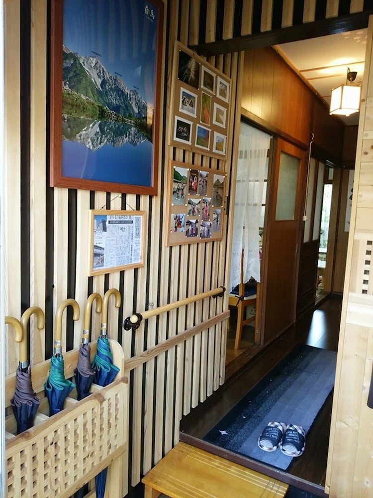 ゲスト HOUSE LOUNGE たき 福井