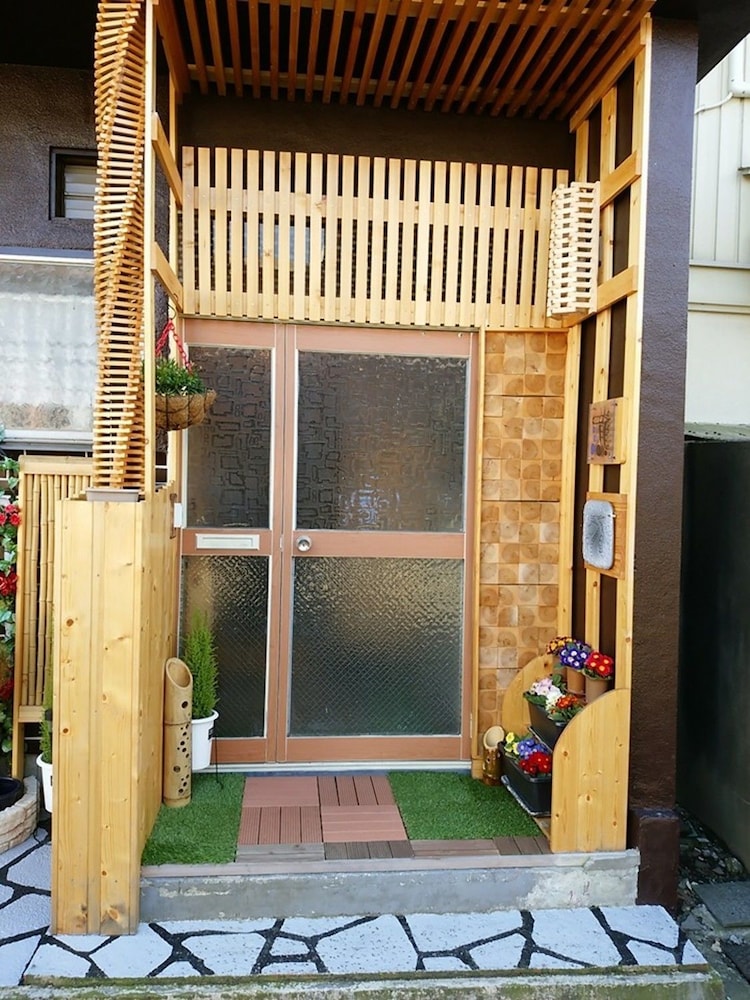ゲスト HOUSE LOUNGE たき 福井