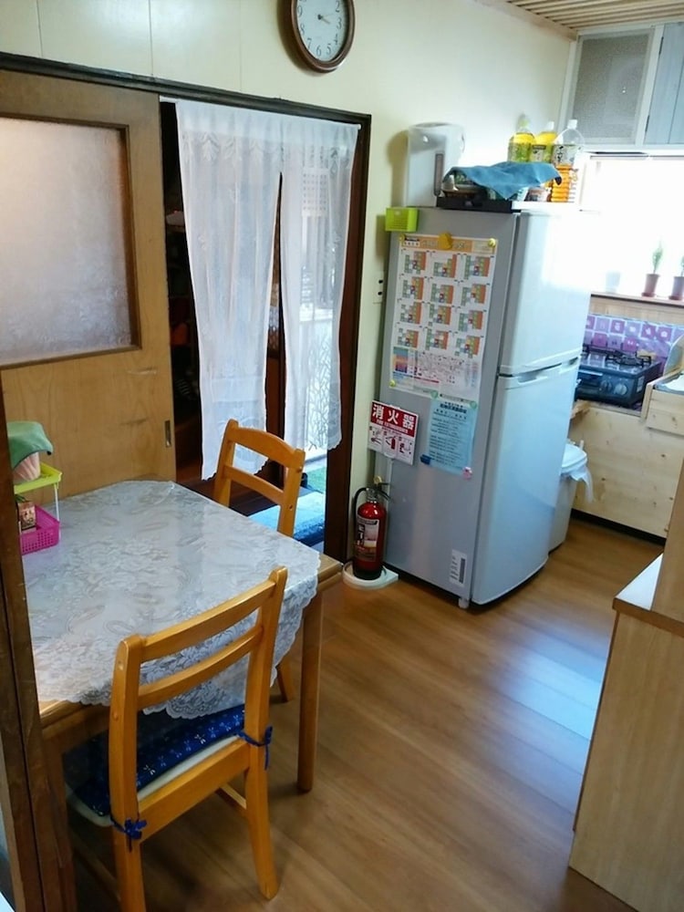 ゲスト HOUSE LOUNGE たき 福井