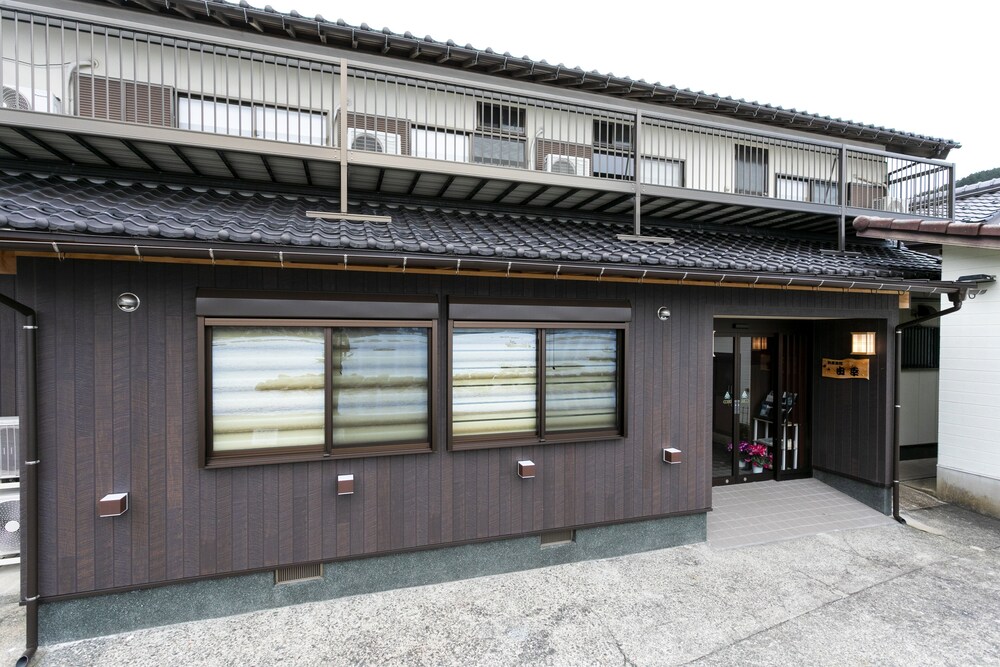 由幸 福井