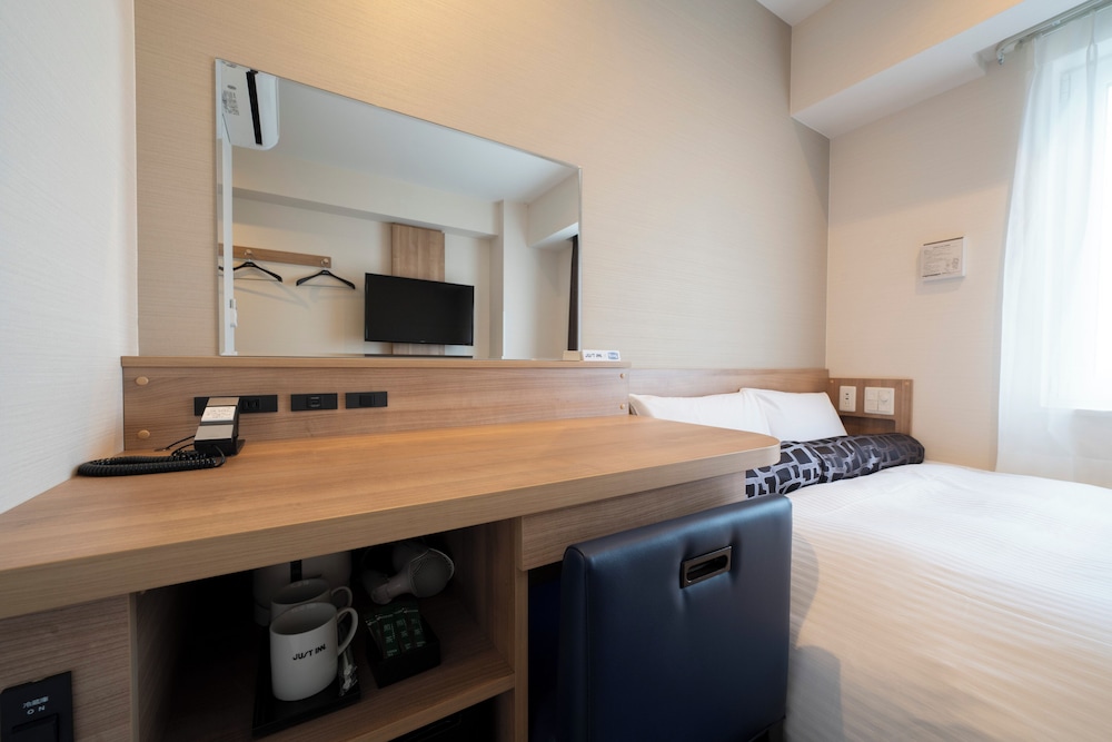 ジャストイン松阪駅前 鈴鹿