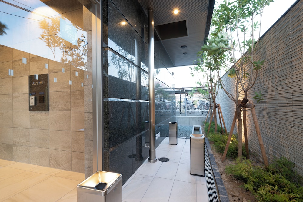 ジャストイン松阪駅前 鈴鹿