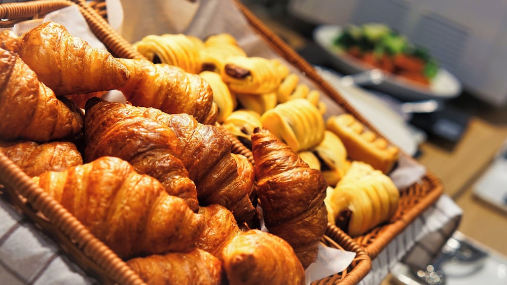 ジャストイン松阪駅前 鈴鹿