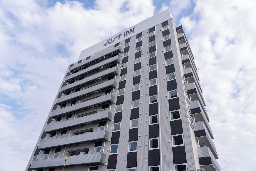 ジャストイン松阪駅前 鈴鹿