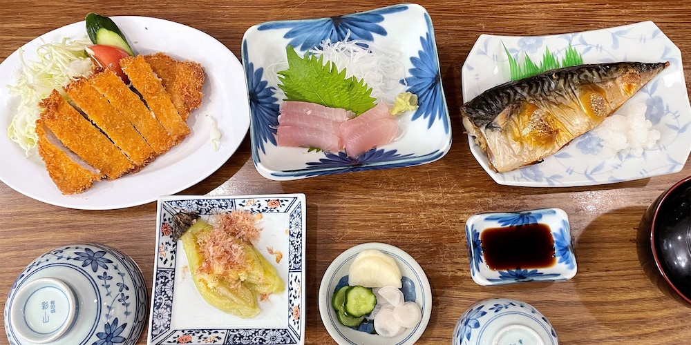 ビジネス旅館若草 鈴鹿