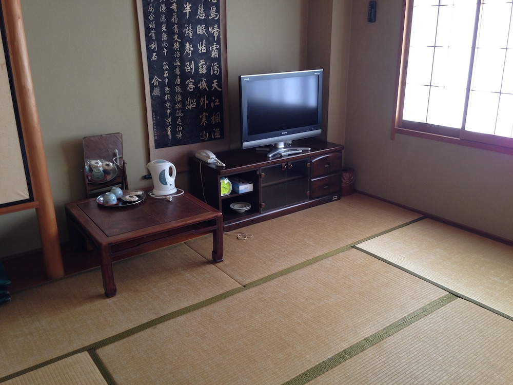 ビジネス旅館若草 鈴鹿