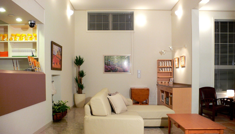 ファミリーロッジ旅籠屋・伊勢松阪店 鈴鹿