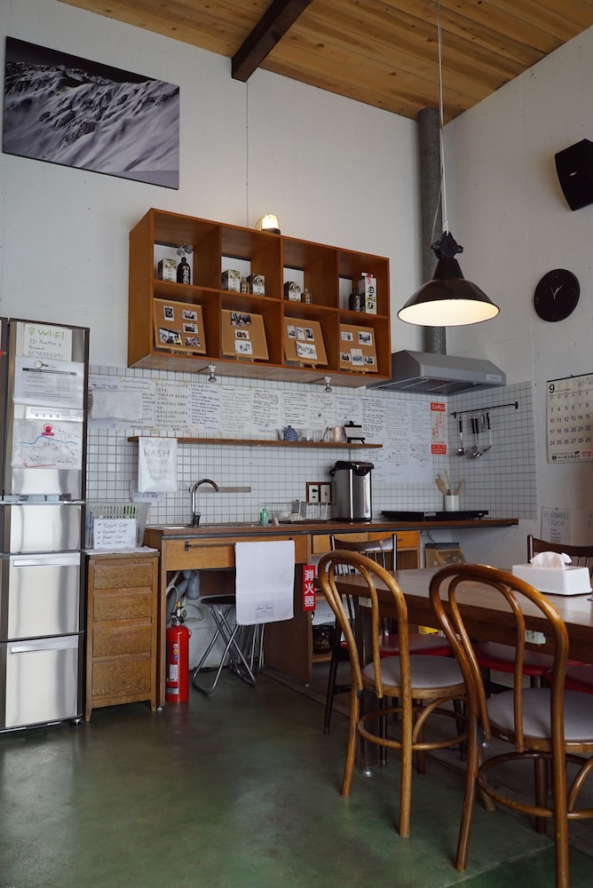 GUESTHOUSE ANT HUT 岐阜