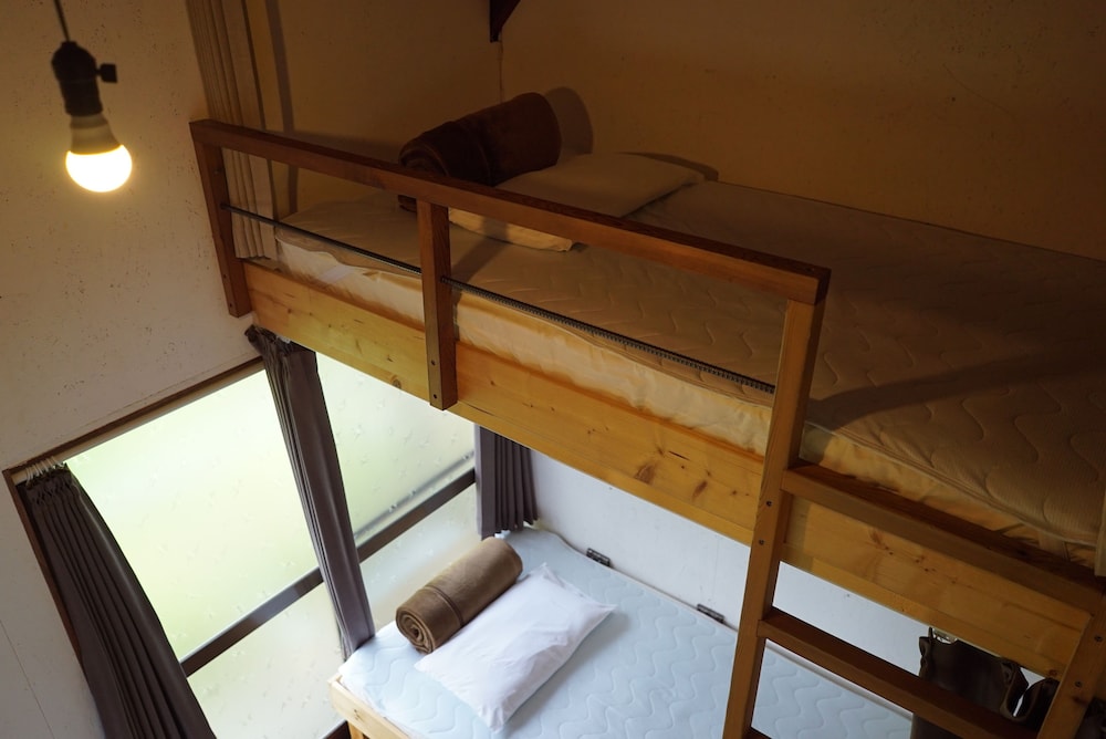 GUESTHOUSE ANT HUT 岐阜