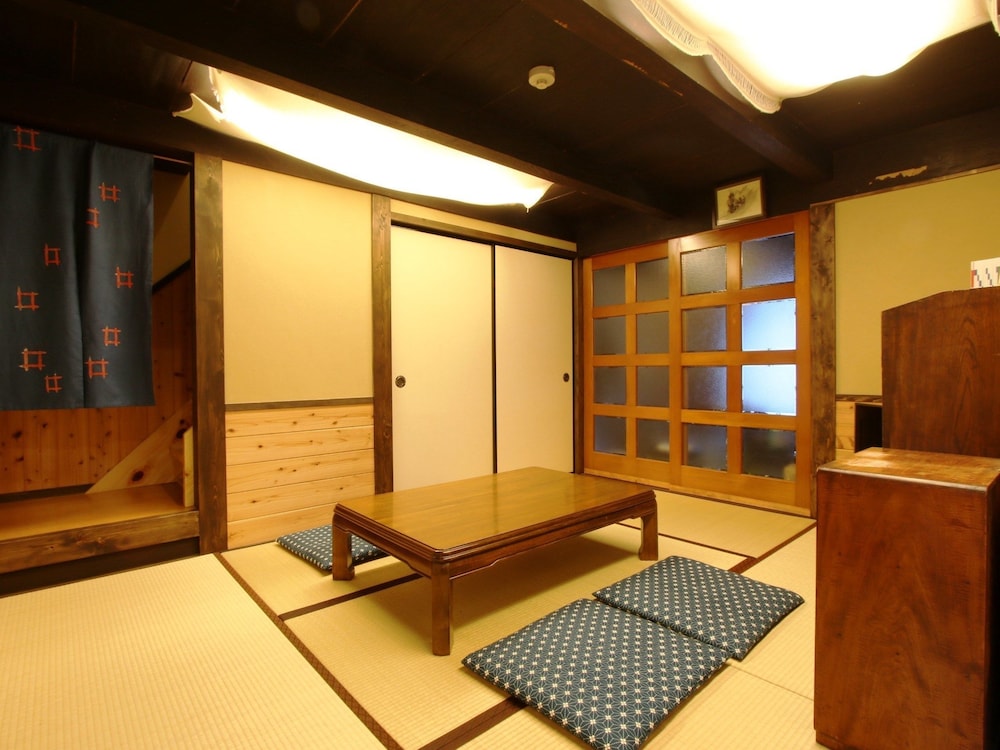 ゲストハウスやなぎ屋 岐阜