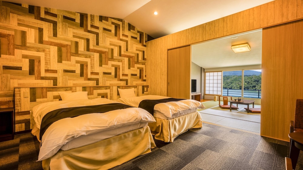 大江戸温泉物語 PREMIUM 恵那峡 岐阜