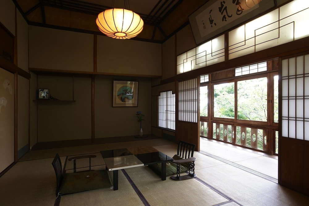 文化財のお宿 千歳楼 岐阜