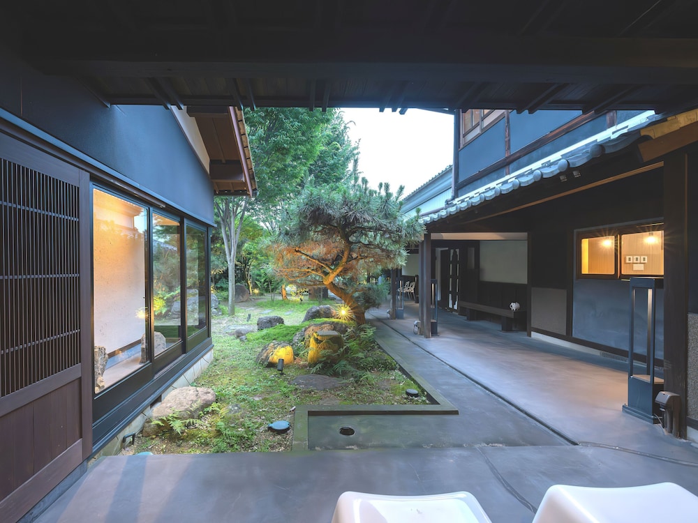 町家ホテルおやど BAISON 岐阜