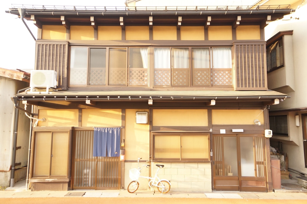 RAINBOW TAKAYAMA PRIVATE HOUSE 岐阜