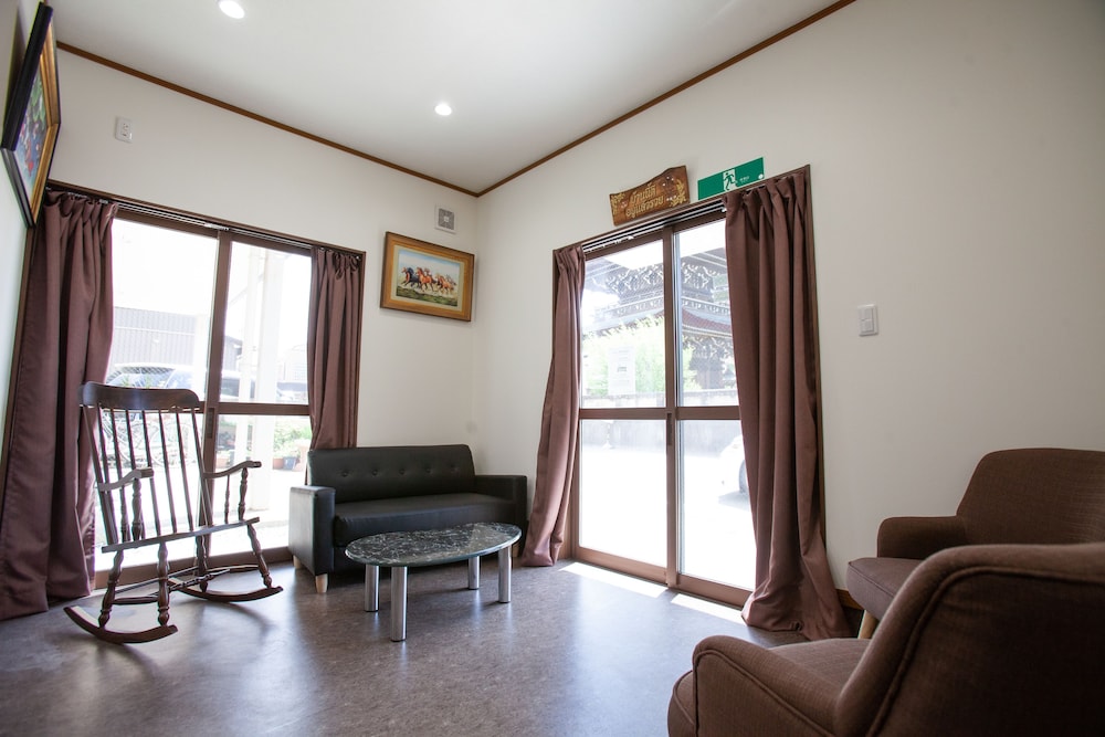 THANYAPORN HOTEL 岐阜