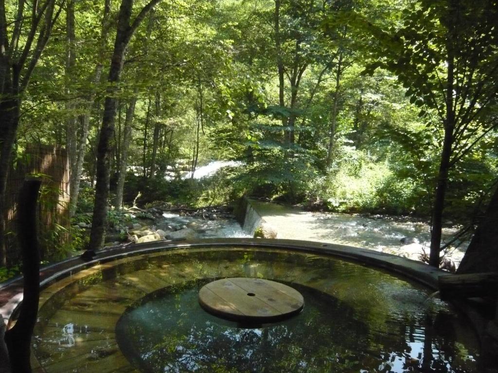 山里のいおり　草円 岐阜