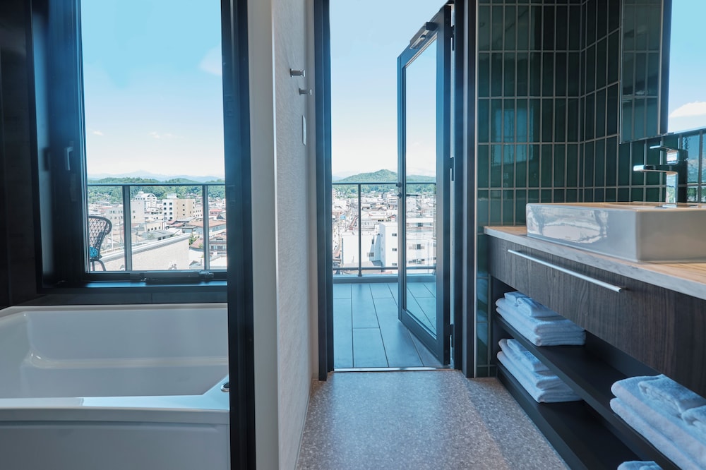 FAV LUX 飛騨高山 岐阜