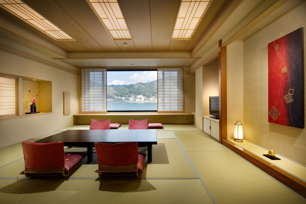 湖南荘 甲府