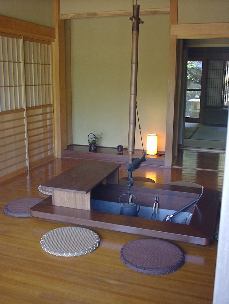 やすらぎの別邸 四季亭 甲府