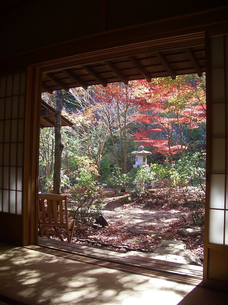 やすらぎの別邸 四季亭 甲府