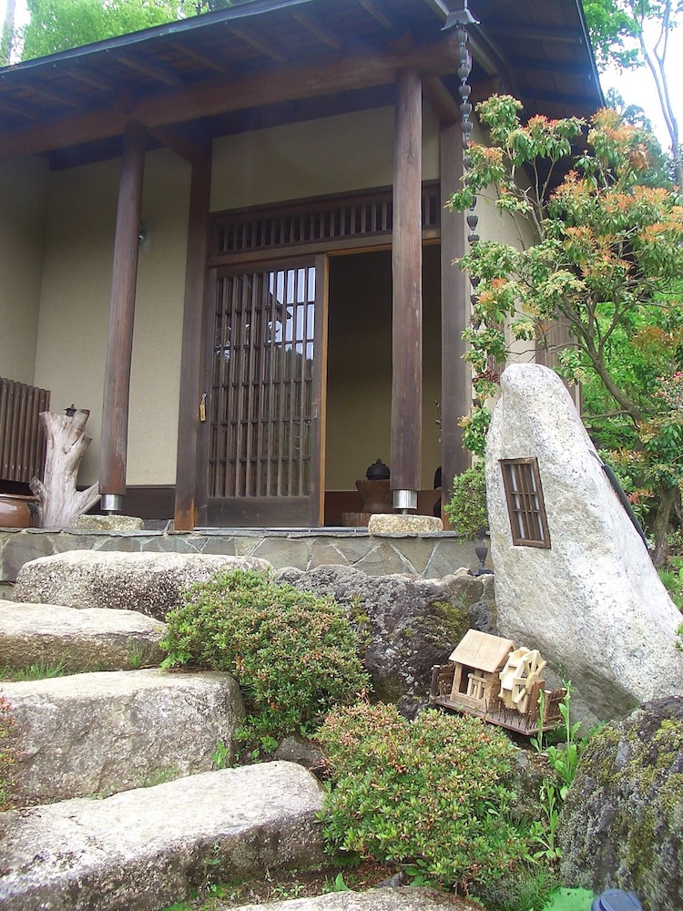 やすらぎの別邸 四季亭 甲府