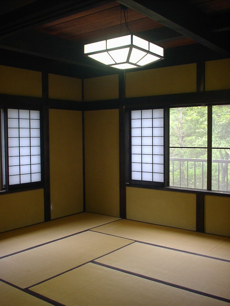やすらぎの別邸 四季亭 甲府