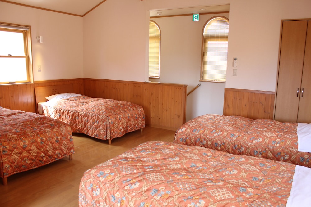 ヴィラ アンソレイユ 甲府