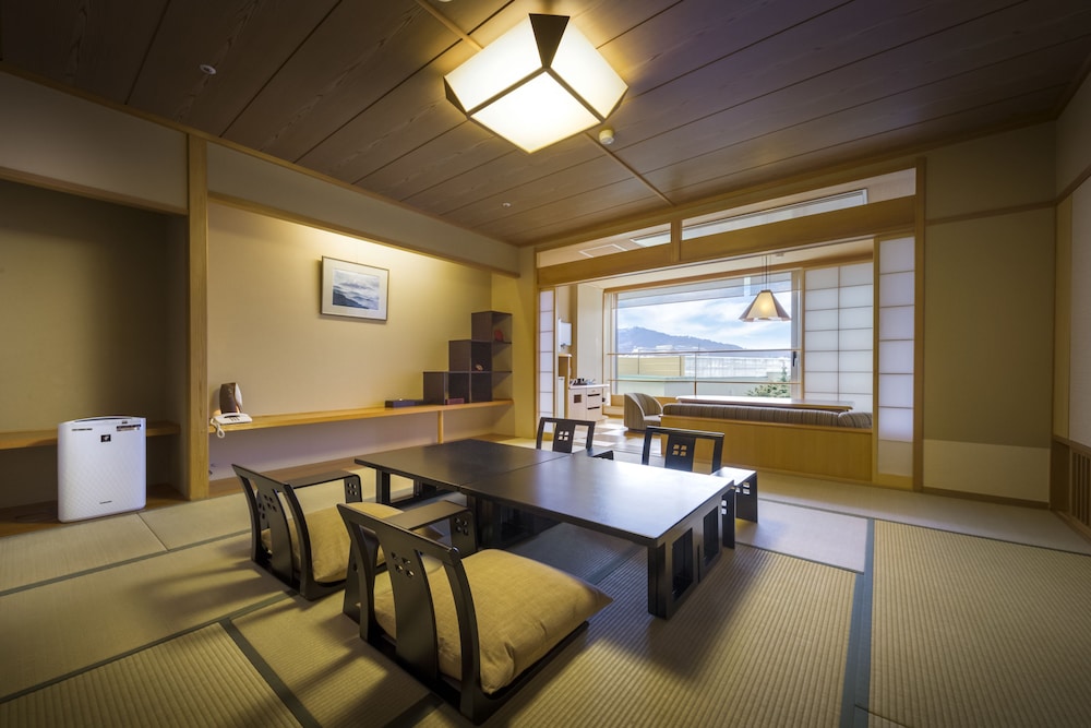 富士山温泉 ホテル鐘山苑 甲府