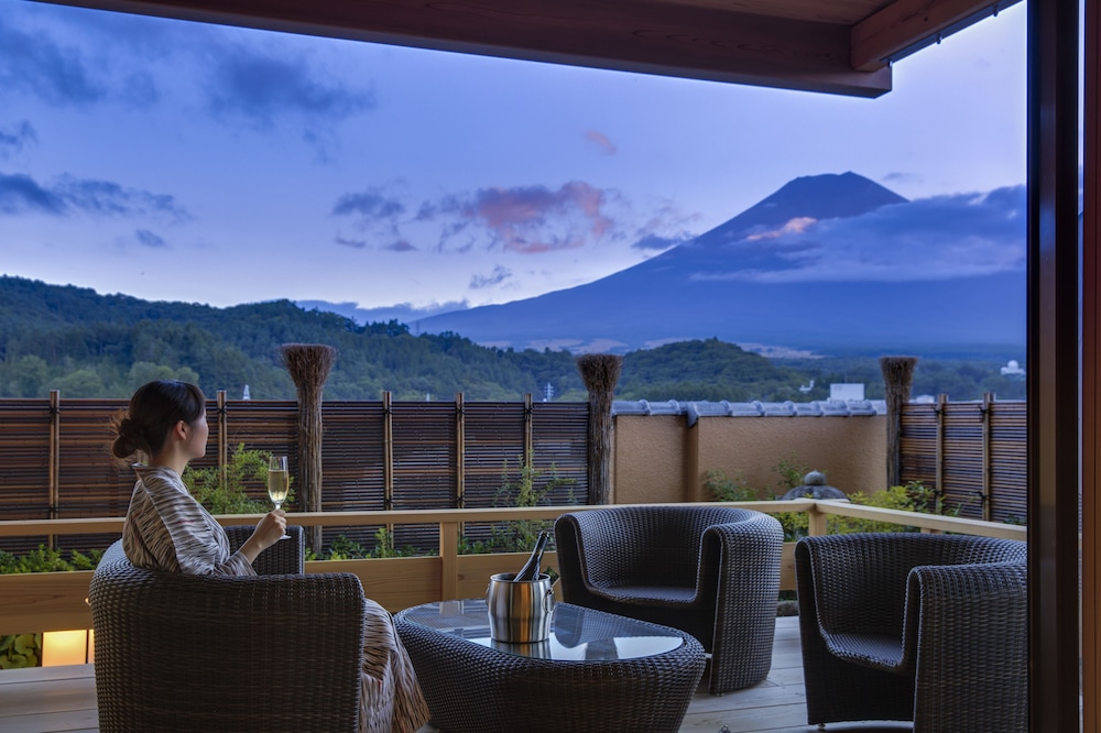 富士山温泉 ホテル鐘山苑 甲府