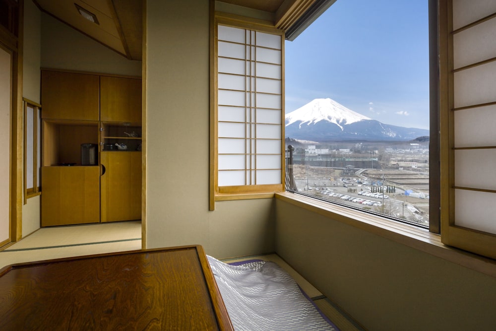 富士山温泉 ホテル鐘山苑 甲府