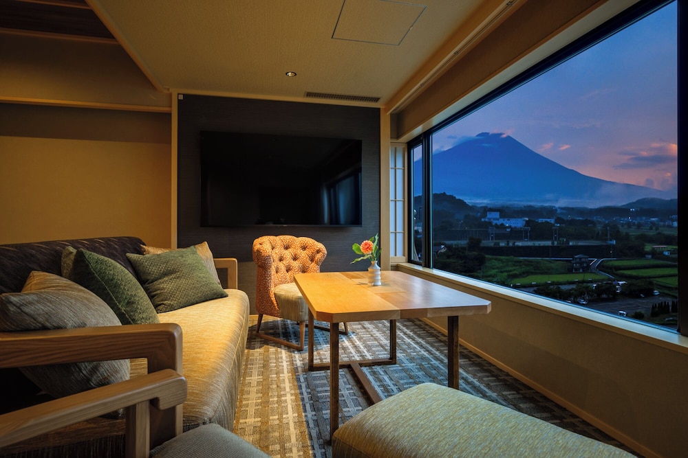 富士山温泉 ホテル鐘山苑 甲府