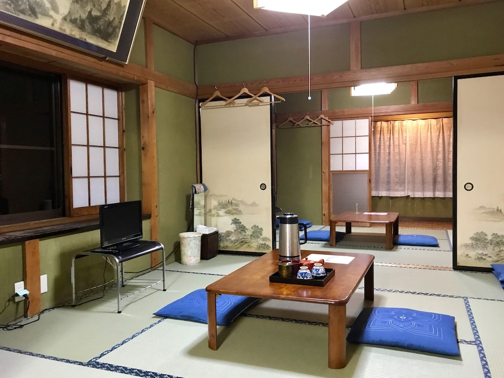 ZERO-PROJECT JAPAN INC. ゲストハウス 甲府