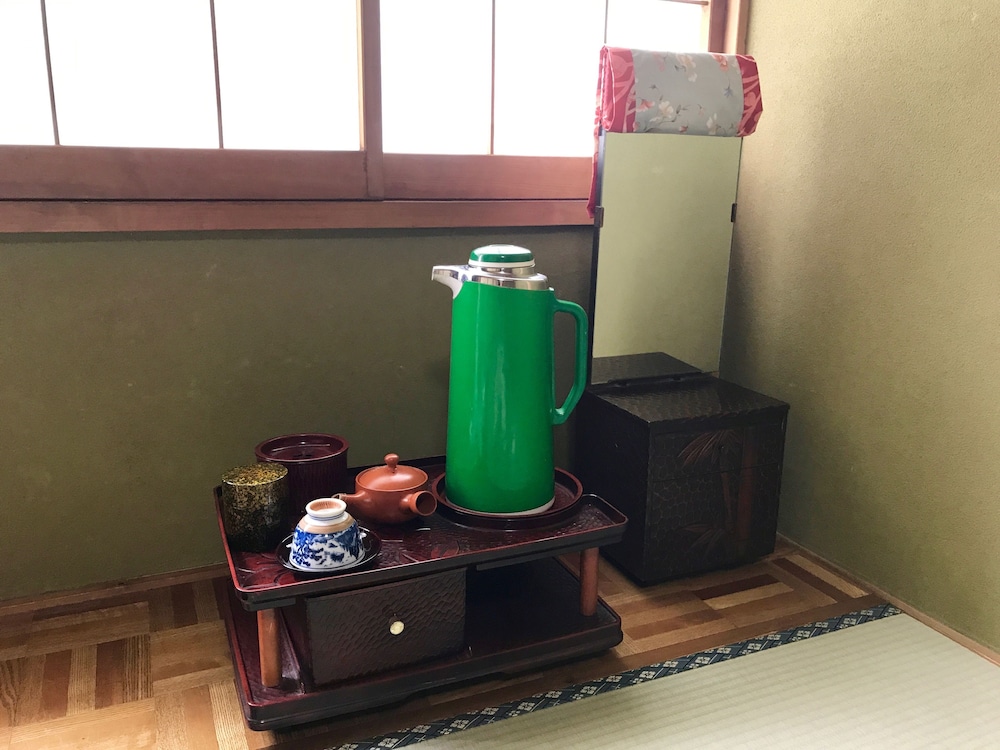 ZERO-PROJECT JAPAN INC. ゲストハウス 甲府