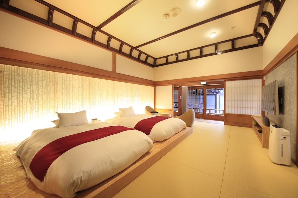 河口湖 温泉寺 夢殿 甲府