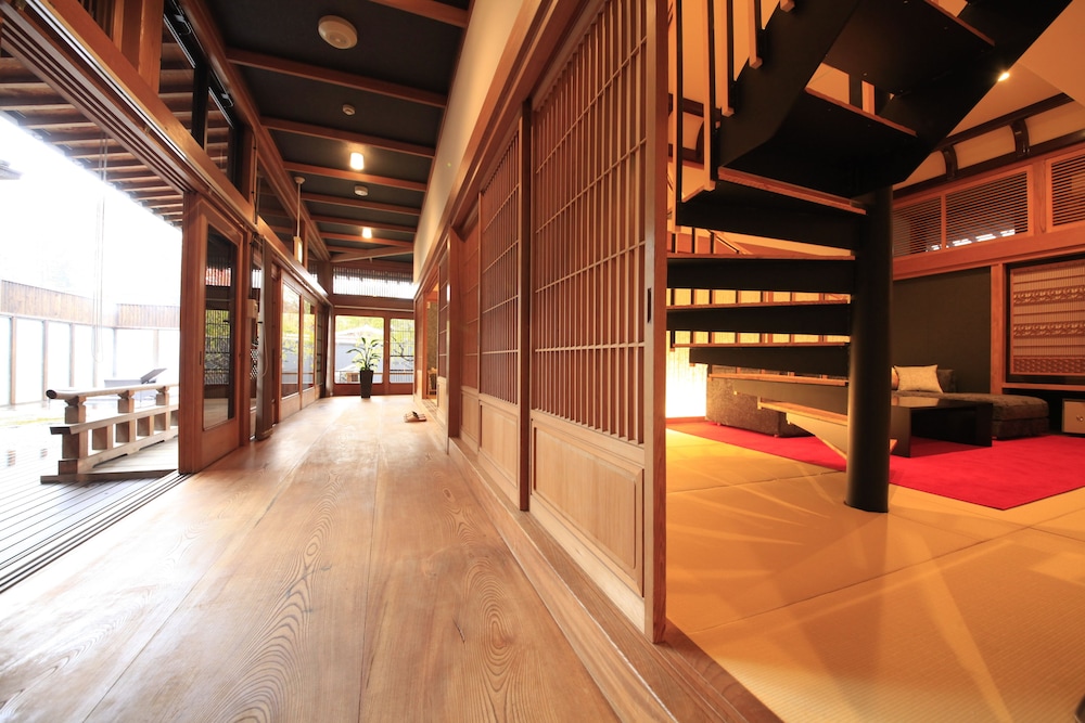 河口湖 温泉寺 夢殿 甲府