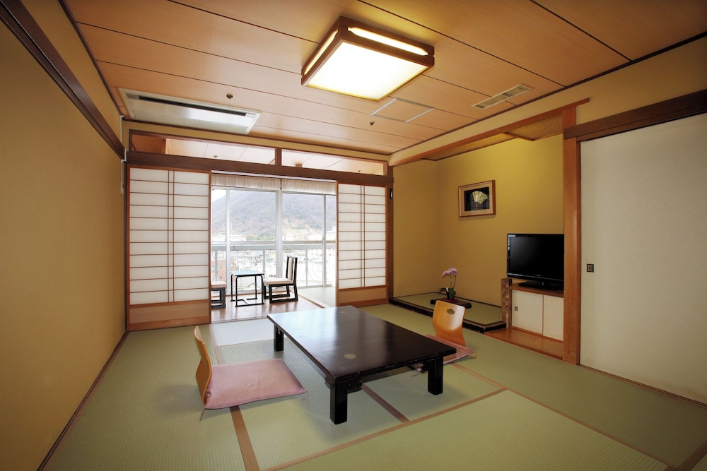 華やぎの章 慶山 甲府