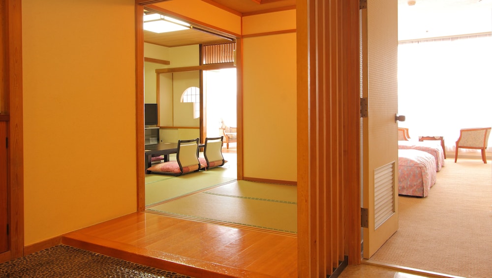 ホテル花いさわ 甲府