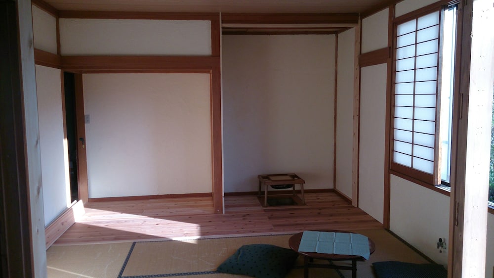 停車場GUESTHOUSE&CAFE 甲府
