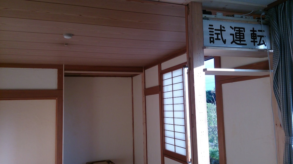 停車場GUESTHOUSE&CAFE 甲府