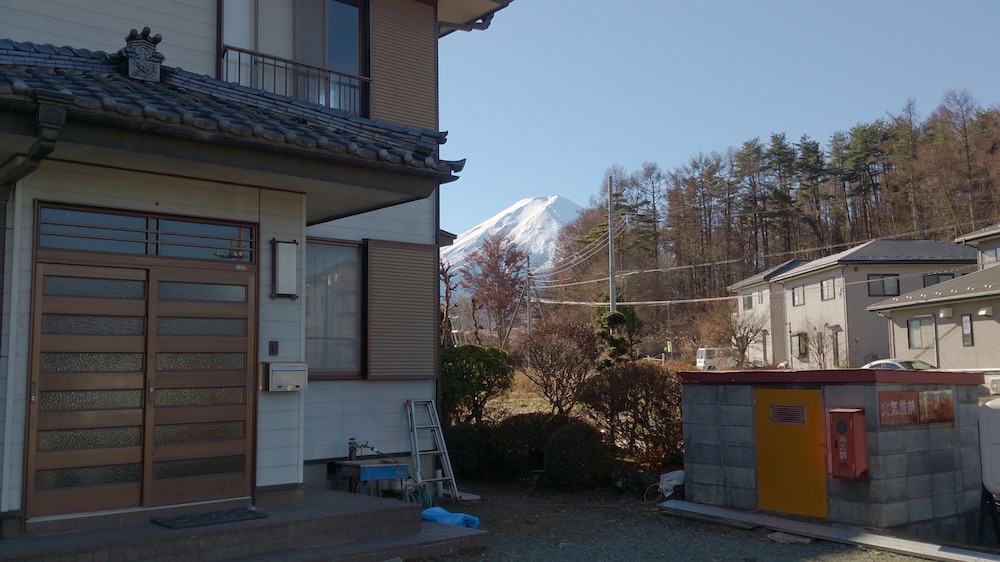 停車場GUESTHOUSE&CAFE 甲府