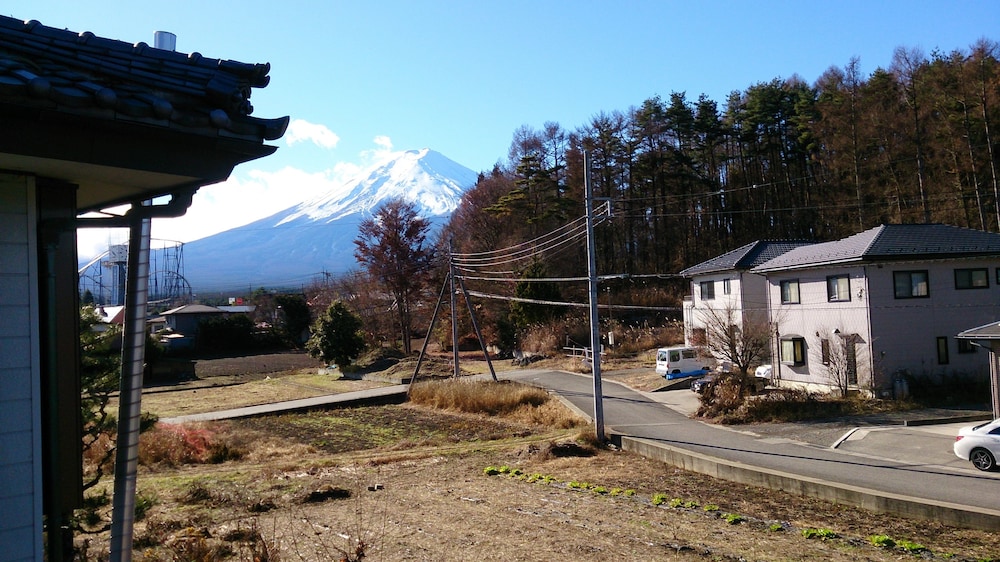 停車場GUESTHOUSE&CAFE 甲府