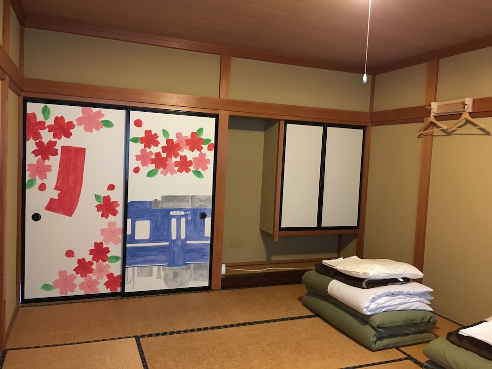 停車場GUESTHOUSE&CAFE 甲府