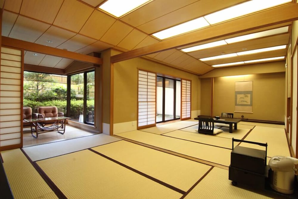 ホテル 談露館 甲府